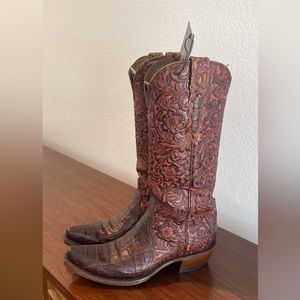 Lucchese Women’s Boots, only worn once. In amazing condition.